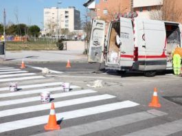 ARREGLO PASO PEATONES PINTURA CEBRA HOSPITAL (2)ARREGLO PASO PEATONES PINTURA CEBRA HOSPITAL (2)