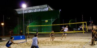 Voley playa nocturno