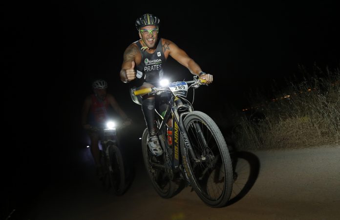 Du Cross nocturno
