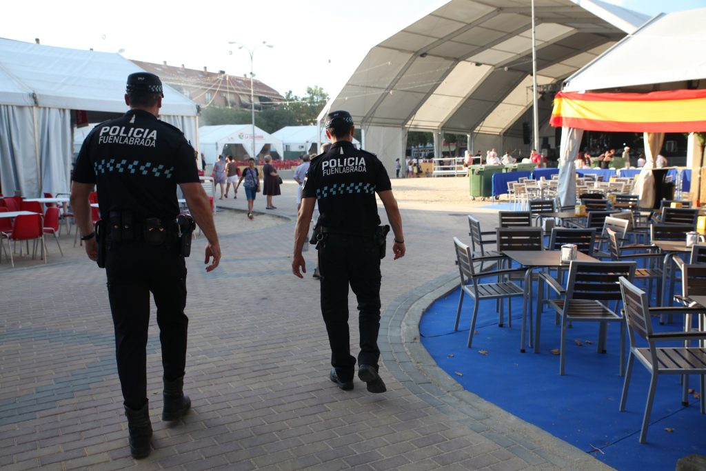 POLICIA EN FIESTAS