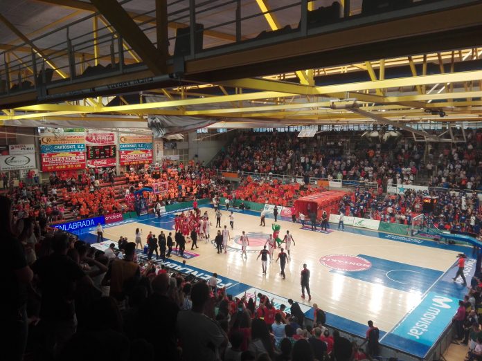 victoria fuenla baskonia