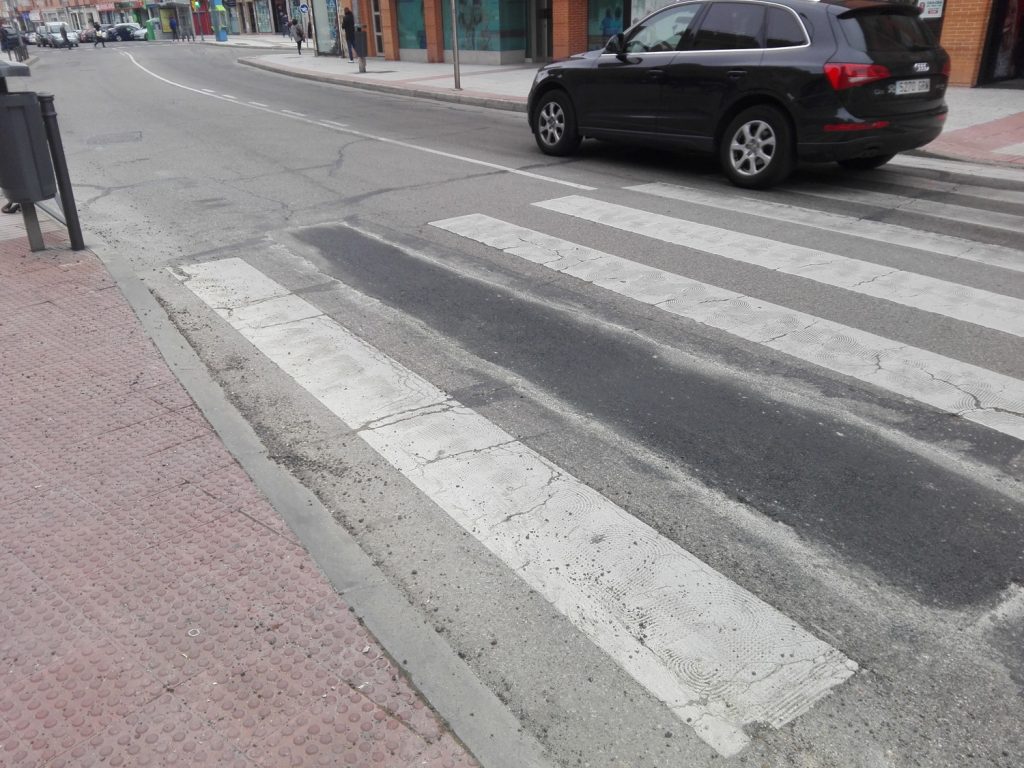 socavón calle luis sauquillo fuenlabrada