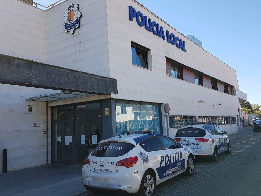 policia local arroyomolinos